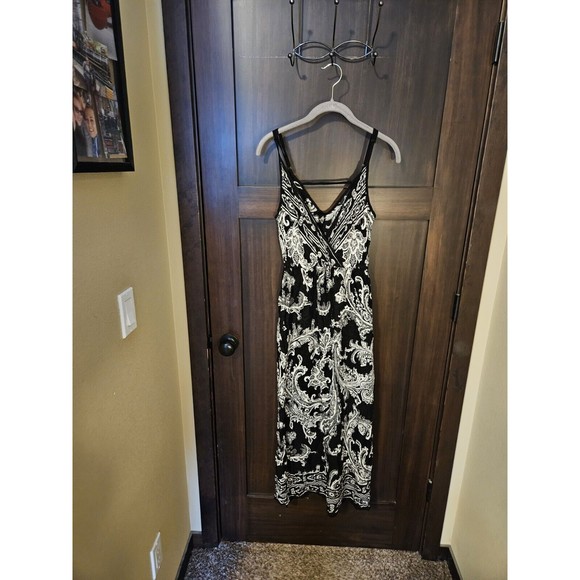 EUC Women's ANGIE Boho Black & White Paisley Maxi Sundress Dress Size Small - Picture 1 of 8